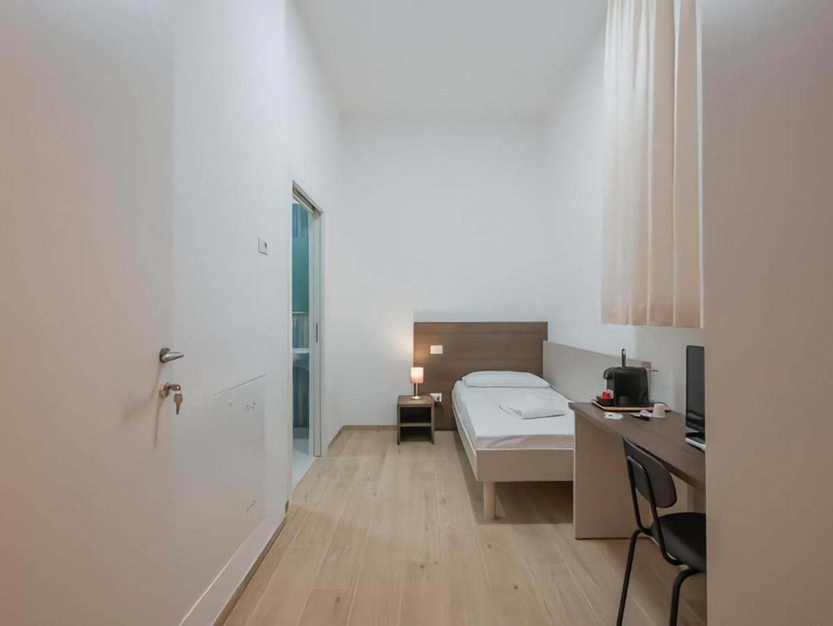ホテル Casa Sforza ミラノ エクステリア 写真