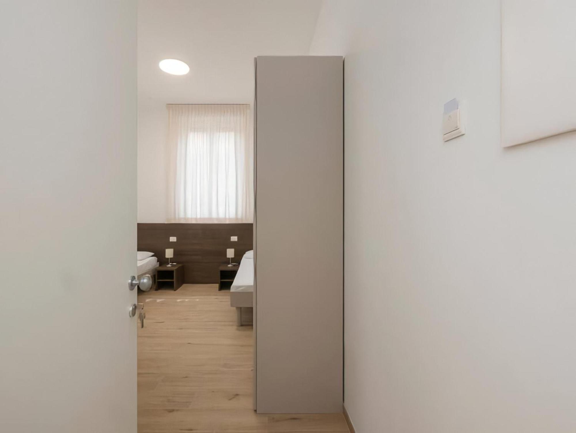 ホテル Casa Sforza ミラノ エクステリア 写真